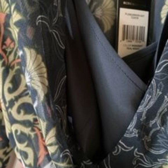 Elegant Wrap Dress with Matching Slip - Picture 9 of 11